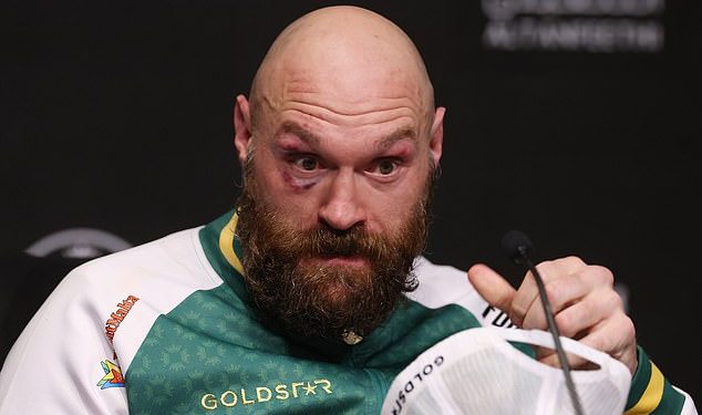 Otkriveno: Tyson Fury viče ‘jeb*** sva računala!’ nakon što je saznao kako je ‘AI sudac’ zabio pobjedu Oleksandra Usyka nad njim – nakon što je Ukrajinac ponovno porazio Gypsy Kinga u Rijadu
