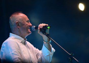 Otvorenje Adventa u Podstrani uz koncert Mate Bulića