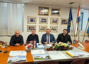 POTPISAN UGOVOR ZA IZGRADNJU SPORTSKE DVORANE U STROŽANCU Projekt je vrijedan 8,6 milijuna eura