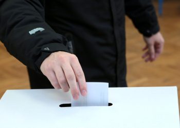 PLAVA POTVRDA Evo kako glasovati bez važeće osobne iskaznice | NACIONAL.HR