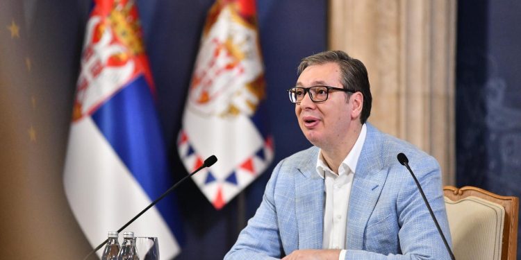 ‘OPRAO’ VLADU Vučić: ‘Studenti mogu prosvjedovati, učenici su politički izmanipulirani’ | NACIONAL.HR