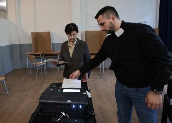 IZBORI U DIJASPORI U Hrvatskoj najviše glasova Milanoviću, u inozemstvu uvjerljivo vodi Primorac | NACIONAL.HR