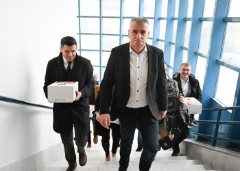 PREDAO POTPISE Bulj pozvao građane da glasaju za njega, nazvao se ‘pučkim pravobraniteljem’ | NACIONAL.HR