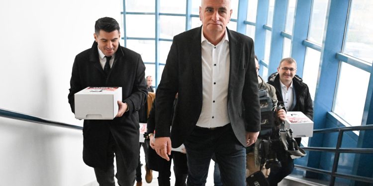 PREDAO POTPISE Bulj pozvao građane da glasaju za njega, nazvao se ‘pučkim pravobraniteljem’ | NACIONAL.HR