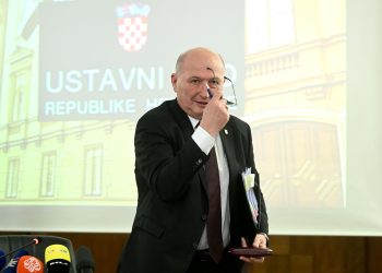 USTAVNA KRIZA Šeparović predlagao sucima da si produlje mandat, oni odbili | NACIONAL.HR