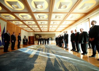 POČINJE IM MANDAT Desetero novih ustavnih sudaca prisegnulo pred Milanovićem | NACIONAL.HR