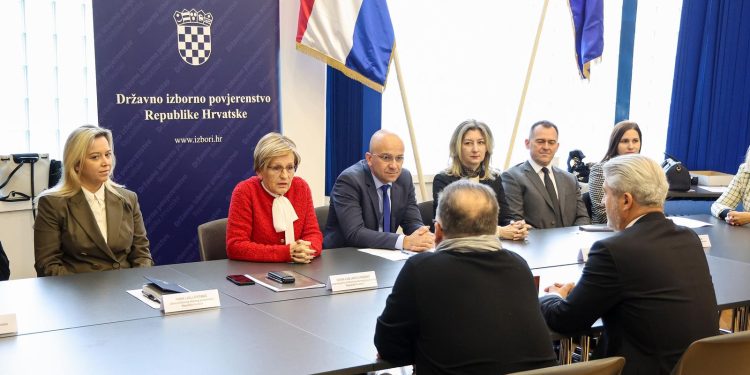 MALO FALI Nesuđeni kandidat proputovao pola Hrvatske da bi predao samo jedan potpis | NACIONAL.HR