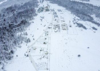 APOKALIPSA Snijeg paralizirao zapad BiH, obitelji zaglavljene u automobilima. Najgore je u Drvaru | NACIONAL.HR