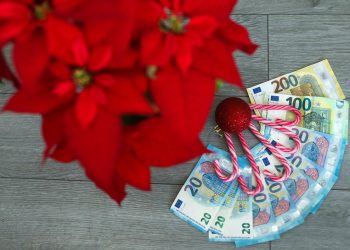 BOŽIĆNICA Većina Hrvata očekivala 465 eura. Mnogi će dobiti manje, ali neki trljaju ruke | NACIONAL.HR