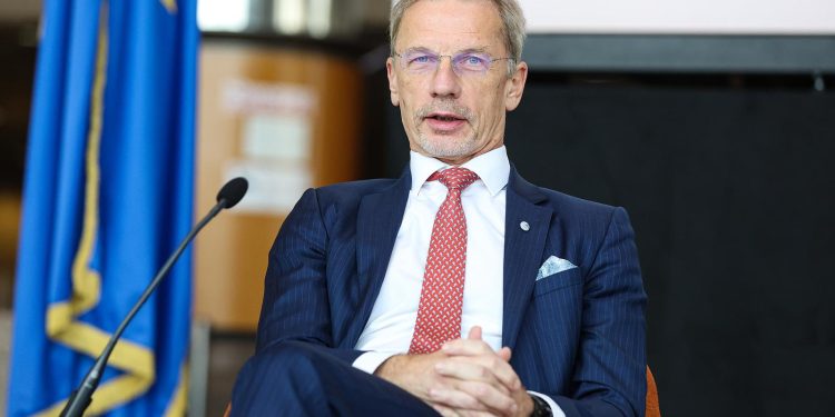 GUVERNER HNB-A Vujčić: ‘Da nismo uveli euro, cijene bi bilo malo niže, ali…’ | NACIONAL.HR