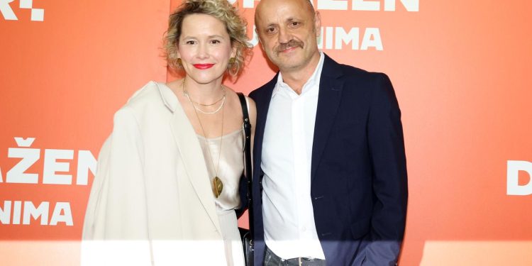 PONUDILI VIŠE Jesu li Kekini kupili zemljište ispod cijene? Gradonačelnik Buja: ‘Cijene kvadrata su porasle s 20 na 120 eura’ | NACIONAL.HR