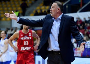 ZBOGOM I SRETNO Hrvatski trener rekao da im ne bi pomogao ni Michael Jordan pa dobio otkaz | NACIONAL.HR
