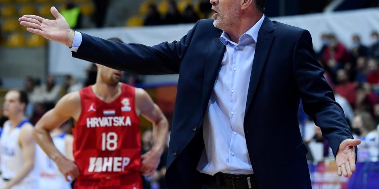 ZBOGOM I SRETNO Hrvatski trener rekao da im ne bi pomogao ni Michael Jordan pa dobio otkaz | NACIONAL.HR
