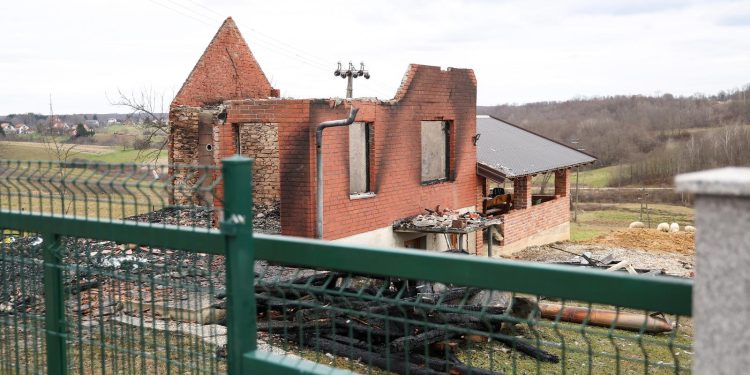 U TIJEKU OČEVID Poginula osoba u požaru kod Velike Gorice | NACIONAL.HR