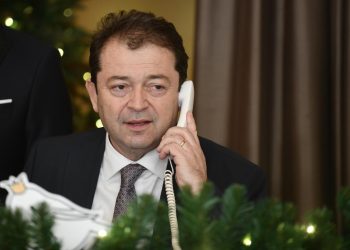 PREOKRET NA DESNICI Tomislav Jonjić preuzeo dio birača, Lozo i Bulj podbacili | NACIONAL.HR