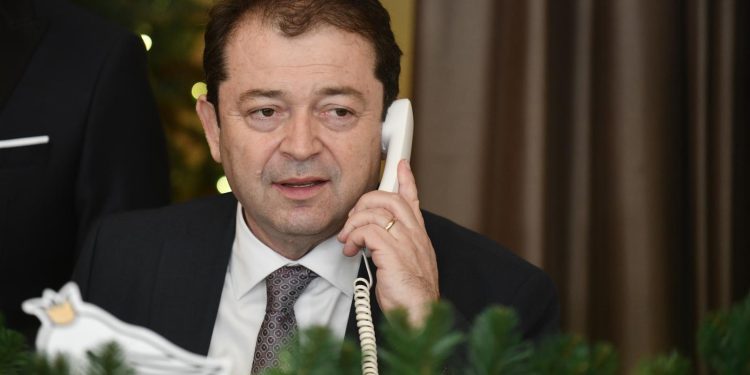 PREOKRET NA DESNICI Tomislav Jonjić preuzeo dio birača, Lozo i Bulj podbacili | NACIONAL.HR