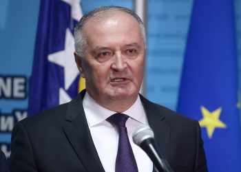 BURE BARUTA Helez poslao poruku vlastima RS-a: ‘Ne spriječe li institucije antiustavni napad na BiH…’ | NACIONAL.HR