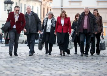 SPORNA FORMULA Sindikati javnih službi odbili ponudu Vlade o povećanju plaća, izgledan štrajk | NACIONAL.HR