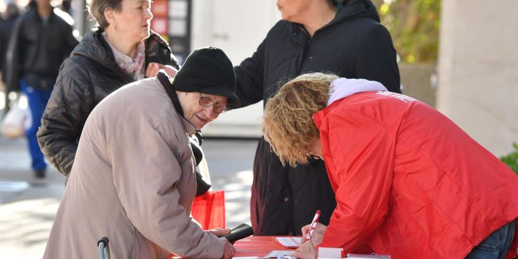 PREDSJEDNIČKI IZBORI Kandidati imaju manje od dva dana za prikupljanje potpisa | NACIONAL.HR