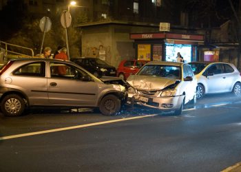 OBIJESNA VOŽNJA Pijani vozač u Rijeci izazvao sudar i tvrdio da ima bombu | NACIONAL.HR