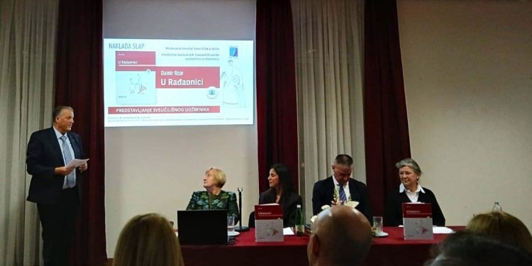 Predstavljen udžbenik “U Rađaonici” autora prof. prim. dr. sc. Damira Roje