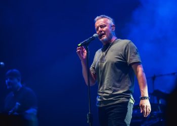 Prije početka koncerta, Thompson je posjetio jednu crkvu u Dubrovniku