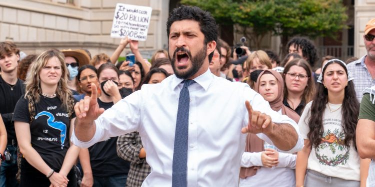 Progresivni zastupnici Zastupničkog doma jednoglasno su izabrali zagovornika oduzimanja sredstava policiji