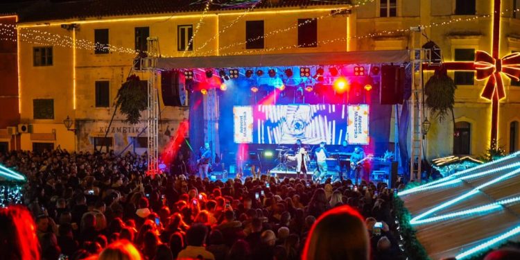 Psihomodo Pop, Grše i Nouvelle Vague – tri dana vrhunskih koncerata razlog su zašto Makarsku posjetiti ovog vikenda