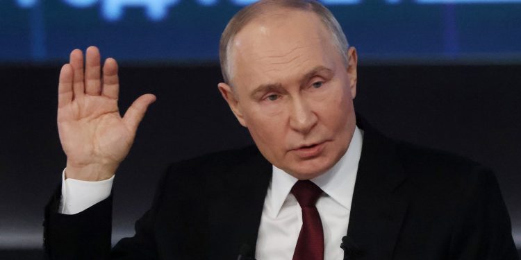 Putin ‘obećava’ da će zatražiti od Assada pomoć u pronalasku Austina Ticea nakon pisma od majke