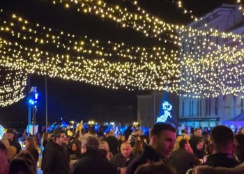 RED ZABAVE, RED ČAROLIJE Splićani se zabavljaju na Prokurativama