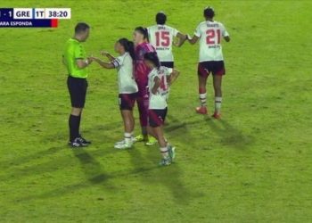 Rasistički gestovi na terenu, 4 igrača Rivera u zatvoru