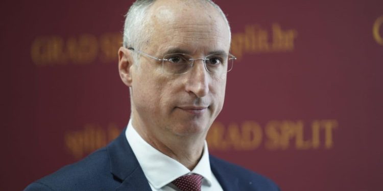 Rebalans splitskog proračuna glatko prošao. Bilo je zanimljivih izjava: “Najproduktivnije su bile one tri minute šutnje”