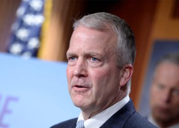 Republikanci u Senatu pokušavaju ubrzati hitne vojne plaće dok se pripremaju za zatvaranje