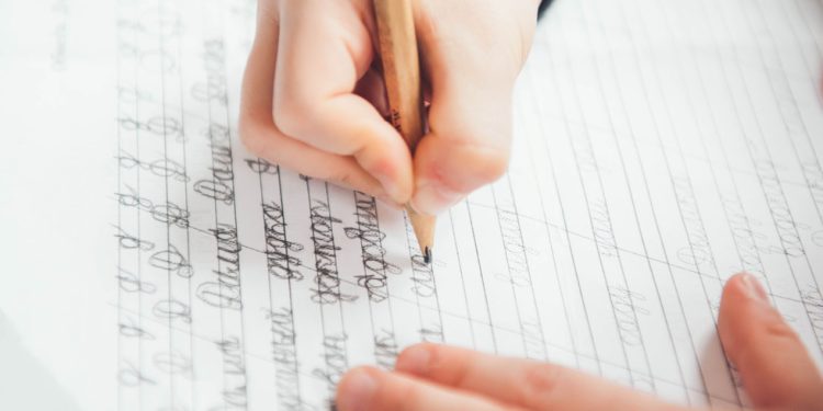 Rusija će uvesti jezične testove za djecu migranata — RT Rusija i bivši Sovjetski Savez