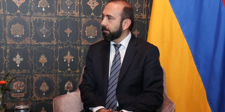 Rusija nikada nije vršila pritisak na saveznika Armeniju oko Ukrajine – FM — RT Rusija i bivši Sovjetski Savez