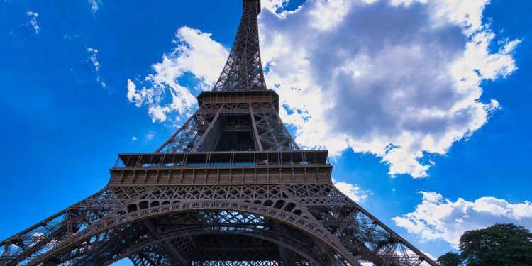 Ruski gradonačelnik želi uklanjanje replike Eiffelovog tornja — RT Rusija i bivši Sovjetski Savez