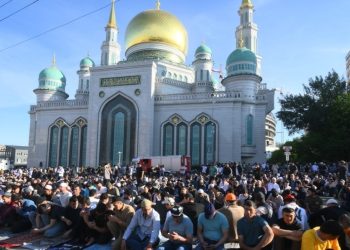 Ruski muslimanski svećenici poništili su odluku o poligamiji — RT Rusija i bivši Sovjetski Savez