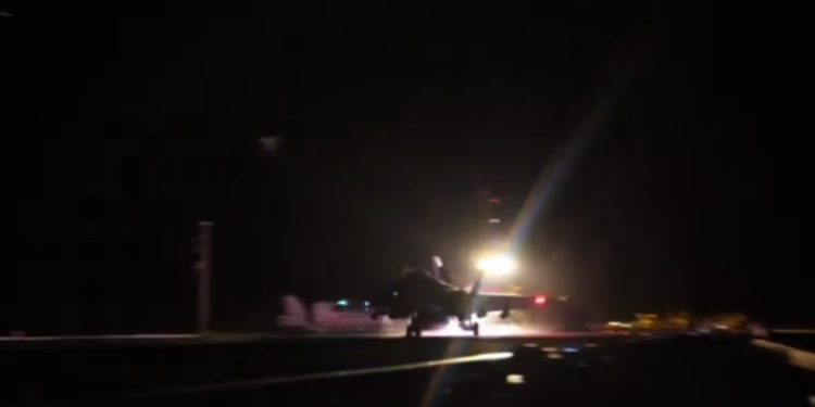 SAD oborio vlastiti mlažnjak dok je bombardirao Jemen — RT World News