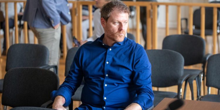 SENZACIONALNI DOGOVOR Mario Mamić izdao je oca Zdravka. Vratit će novac Dinamu i državi platiti kaznu | NACIONAL.HR