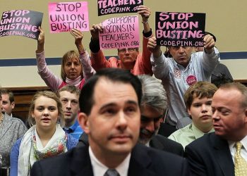 Scott Walker naziva ukidanje ključnog zakona WI-a koji je doveo do masovnih prosvjeda 2011. ‘drskom političkom akcijom’