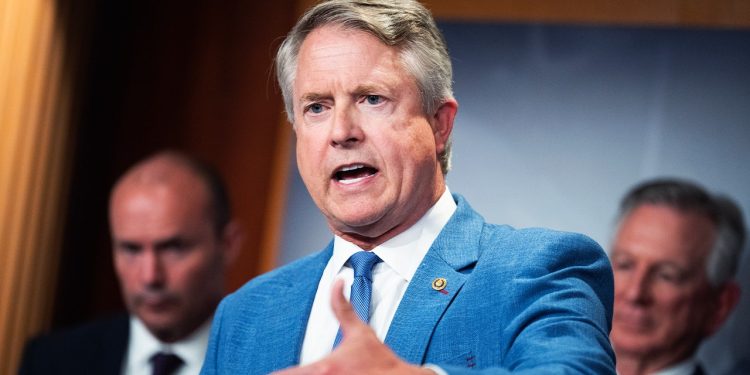 Senator GOP-a predlaže zabranu tretmana promjene spola za maloljetnike