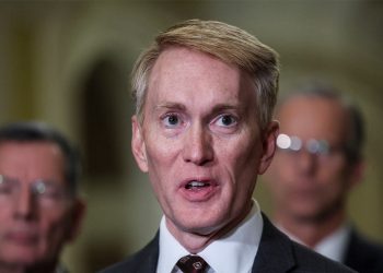 Senator iz Kluba zastupnika DOGE predstavlja dva zakona za pokretanje smanjenja otpada u Trumpovom mandatu