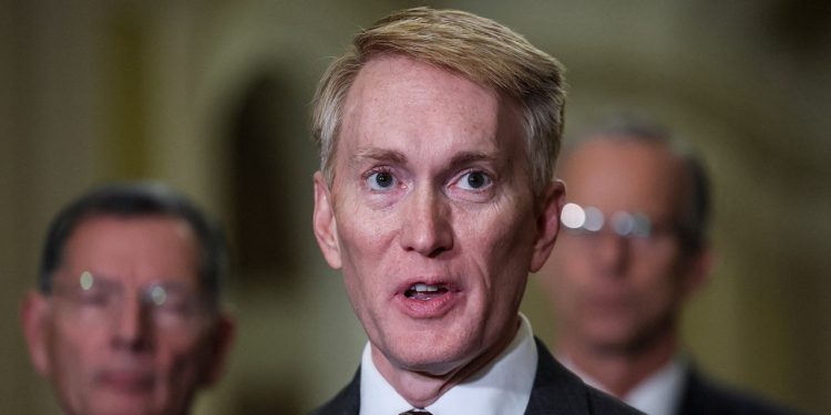 Senator iz Kluba zastupnika DOGE predstavlja dva zakona za pokretanje smanjenja otpada u Trumpovom mandatu