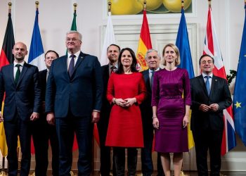 Šest velikih članica NATO-a potpisalo je dokument o planovima Ukrajine za pristupanje — RT World News