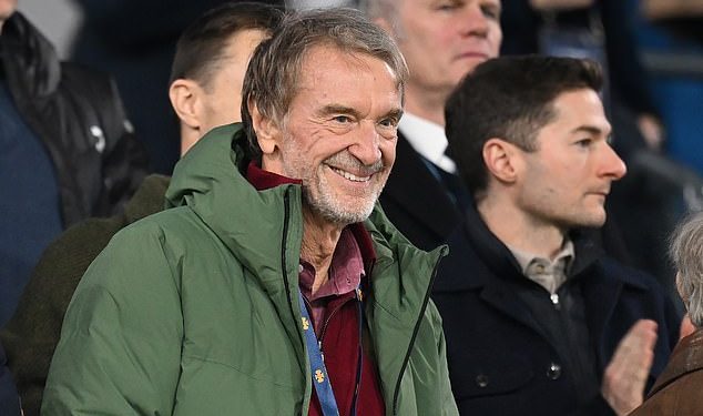 Sir Jim Ratcliffe upumpava još 79 milijuna funti u Man United kako bi povećao svoj udio u klubu – ali evo zašto ogromna novčana injekcija NEĆE koristiti Rubenu Amorimu u siječanjskom prozoru