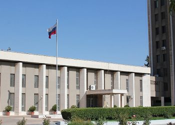 Sirijski militanti obećavaju da će štititi ruske baze – TASS — RT Rusija i bivši Sovjetski Savez