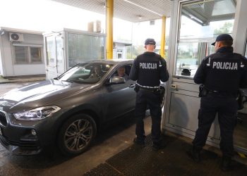 NOVIH ŠEST MJESECI Slovenija produljila kontrole na granicama s Hrvatskom i Mađarskom | NACIONAL.HR