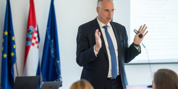 Split postaje prepoznatljiv kao tehnološki i gospodarski centar