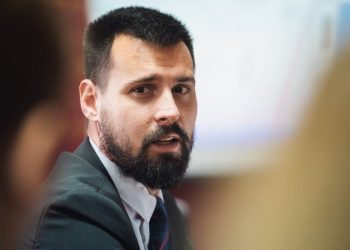 Splitski dogradonačelnik Ivošević tvrdi da je Kaufland platio 30.000 eura za sponzoriranje ispred HNK Split