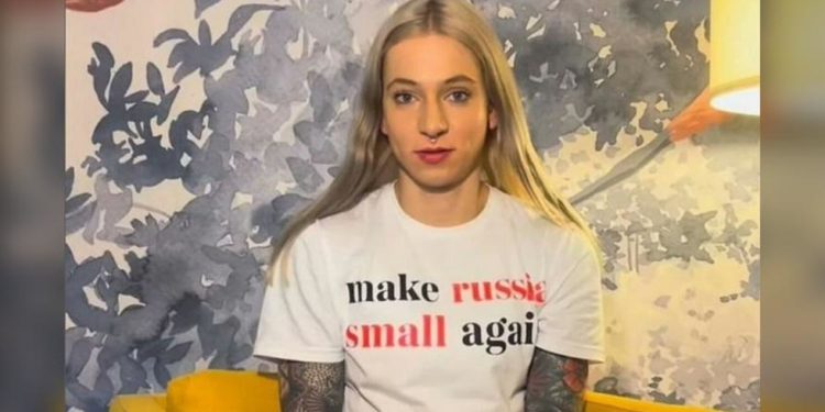 Sportaš diskvalificiran zbog majice ‘make Russia small again’ — RT Rusija i bivši Sovjetski Savez